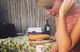 Lucunya Kucing Baru Taylor Swift Dinamai Karakter 'Law and Order'