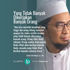 AMALAN RAHASIA YANG TERLUPAKAN Ada sebuah amalan yang ringan dilakukan,  tetapi berat timbangannya di sisi Allah: amalan rahasia. Sebuah amal yang  hanya diketahui oleh hamba dan Rabb-nya. Tidak diumumkan, tidak dipamerkan,  bahkan