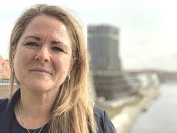 Karen Jorgensen's Instagram, Twitter & Facebook