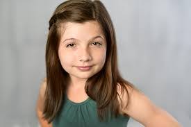 Maggie Bearden's Instagram, Twitter & Facebook