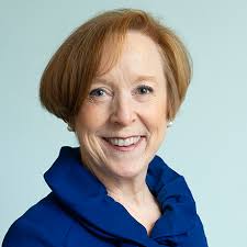 Debra Burke's Instagram, Twitter & Facebook