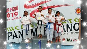 MICAELA AVALO R. KARATE TOMODACHI