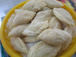 Untuk buat karipap frozen kena goreng sekejap untuk matikan tepung. Resepi Karipap Pusing Di Klewer