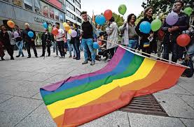 Liste der beliebtesten brautkleider in stuttgart; Demo In Stuttgart Zeichen Gegen Homophobie Stuttgart Stuttgarter Zeitung