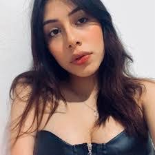 Monica Badillo's Instagram, Twitter & Facebook