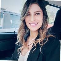 Edith Meza's Instagram, Twitter & Facebook