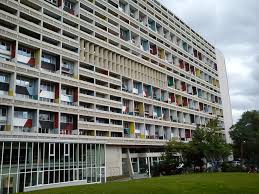 The architect was only 18 when he was assigned this project. Le Corbusier Haus Olympiastadion English Studentin In Berlin