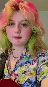 Jasmine Hamlett's Instagram, Twitter & Facebook