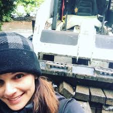 wasn't gonna move those reclaimed bricks by hand... #bobcat #heavymachinery  #swchome