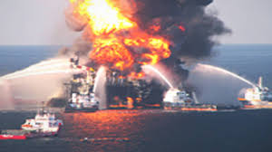 A gas leak caused a fire in the gulf of mexico and the videos are unreal. Gulf Spill Is Black Swan Event Industry Insider