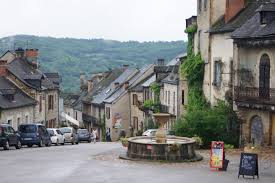 Responsable de rent à car villefranche de rouergue de tres mauvaise foi.jai rendu un vehicule qui a été contrôlé a 2 reprises par employé qui me rend ma. Villefranche De Rouergue To Saint Antonin Noble Val An Irish Travel Guide