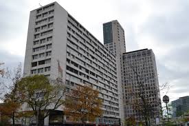 Sie befinden sich hier die filialen der berliner sparkasse in den berliner bezirken. Mietvertrage Laufen Aus Huthmacher Haus Am Zoo Bleibt Stehen Eigentumer Will Nicht Abreissen Charlottenburg