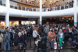 Primark current status check is already running (14.06.2021). In Pictures Primark Attracts Throngs Of Shoppers To First Paris Store Gallery Retail Week