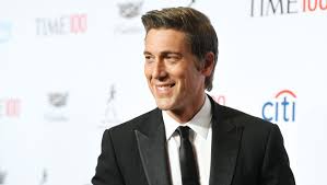 Abc world news executive producer jon banner david breathes clarity and wisdom into all his reporting. Did David Muir Have An Accident What Happened To His Nose