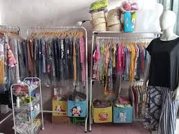 Definisi/arti kata 'gawang' di kamus besar bahasa indonesia (kbbi) adalah n 1 dua tiang yang dihubungkan dengan kayu palang pada bagian ujung atas; Gawang Display Tingkat 1 Hanger Kayu 3 Pc Perabotan Rumah Di Carousell