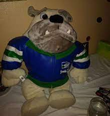 40 Vintage Seahawks Bulldog Plush For Sale In Tacoma Wa Offerup Plush Bulldog Vintage