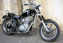 2 erオリジナルコンプリートライン 中古車ベースのsrを使用して オーダーを頂いてから製作する 短納期でお得な価格の完成車輌です 車輌持込みでの製作も可 仕様により25 35万円程度で製作できます 80年代初頭のサンフランシスコ フリスコ アウトロー