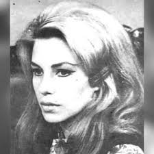 1990 HOGAR Y OTRAS CASAS COMERCIALES , LAMENTABLEMENTE HOGAR SUFRIO GRANDES  INCENDIOS DURANTE APAGONES QUE AFECTARON LIMA Y CALLAO ADEMAS GRAN PARTE DE  LA COSTA