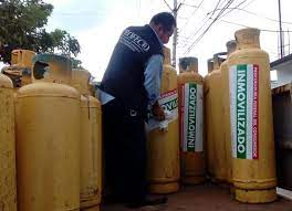 Jun 08, 2021 · los turismos de gas crecen en el primer cuatrimestre un 260% y, junto a los híbridos de gasolina, superan ya en ventas a los modelos diésel, que siguen poco a poco perdiendo presencia en el mercado. Gas Bienestar La Nueva Propuesta De Amlo Para Combatir El Precio Del Gas