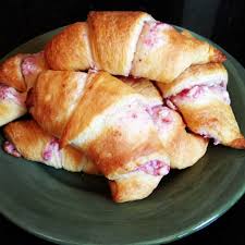 Strawberry Jam Cream Cheese Crescent Rolls Food Crescent Roll Recipes Cresent Roll Recipes