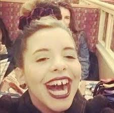 Melanie Martinez Rares In 2020 Melanie Martinez Melanie Martinez Teeth Melanie
