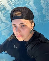 Taylor Stuart (@taylor.ftk) • Instagram photos and videos