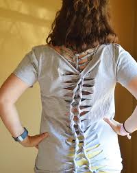 Cu the bottom part whatever length you want it. 20 Diy T Shirt Cutting Ideas