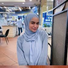 Selama ribuan tahun, kaum pria berminat menghiasi leher mereka. Dulu Tak Minat Tonton Ceramah Sekarang Tertarik Ikut Usrah Kilafairy