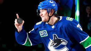Le directeur général des canucks de vancouver, jim benning, est bien au fait des succès de son ancien attaquant tyler toffoli avec le canadien de montréal et il regrette de ne pas l'avoir. Relative Newcomer Tyler Toffoli Brings Playoff Experience To Canucks Tsn Ca