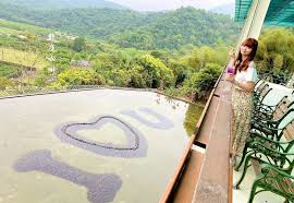 宜蘭冬山鄉】♥龍座咖啡♥浪漫度破表,坐擁270度綠意景觀,台版雙心石滬這裡拍,親子寵物友善-宜蘭冬山鄉景觀餐廳推薦@