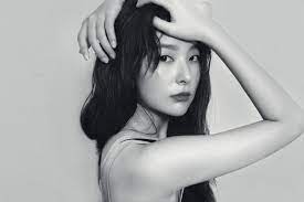 Yeri was added to the group in march 2015. Reveluvs Found Something Surprising In Red Velvet Seulgi S Nostrils Koreaboo