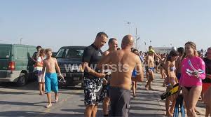 Tom hanks ist in neues aus der welt als westernheld zu sehen. Gtp Headlines Tom Hanks Crosses Paros Antiparos Channel In Greece Gtp Headlines