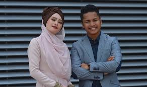Ada 20 gudang lagu adira hafiz terbaru, klik salah satu untuk download lagu mudah dan cepat. Adira Hafiz Suip Kembali Berganding Untuk Pilot Cafe