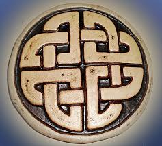 Simbolo Celta Simboliza La Union De Dos Almas Enamoradas Mas Alla Del Espacio Y El Tiempo Simbolos Celtas Celta Simbolos Antiguos