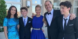Comedian george wallace was the best man at jerry seinfeld and his wife jessica sklar wedding. Jerry Seinfeld S Wife Jessica Opens Up About What Kind Of Dad He Is