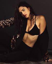 The young and the restless daytime emmy nominee sasha calle has scored the feature role of dc universe's new supergirl is 'young and the restless' actress sasha calle; Say Hello To Sasha Calle Your New Supergirl Dceuboners