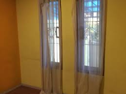 Disewakan beberapa kamar kost dengan fasilitas super lengkap di kawasan grogol jakarta barat, fasilitas ac, water heater ( air panas), wifi internet,, house. Rumah Disewakan Di Jakarta Barat Kontrakan Murah Strategis Rumahku