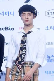 Check out our jeongin seungmin selection for the very best in unique or custom, handmade pieces from our shops. Stray Kids Showcased Various Styles At The 2020 Soribada Best K Music Awards Blue Carpet Inkistyle