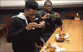4gif, giphy, funnyordie, reddit gibi sitelerde geniş çapta arama yaptık ve şimdiye kadar paylaşılan en büyük komik gif koleksiyonunu sizlere sunuyoruz. Funny Gifs Comedy Gifs Komik Gifler