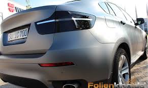 Bmw x6 weiß automatik softclose rückfahrcamera. Bmw X6 Vollfolierung In Grau Matt Metallik Folienking
