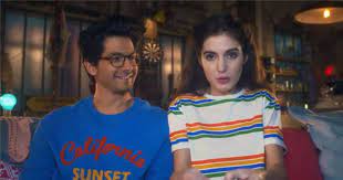 Selon lui, ce nouveau couple aura pour rôle de « raconter le passage de l'adolescence à l'âge adulte. Scenes De Menages Les Fans Divises Par Leslie Et Leo Le Nouveau Couple Sur M6 Purebreak
