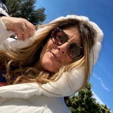 Extremely happy to be part of this team and thrilled to have won CEO award  together: "Teamwork always makes the difference!"