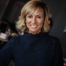 Julie Teitsworth (she/her)