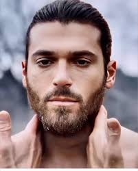 Getting hella friend requests , what y'all found out I'm loyal huh 🤨