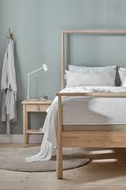 Robustes Naturmaterial Im Schlafzimmer Verstellbare Betten Ikea Kleines Schlafzimmer Bettgestell