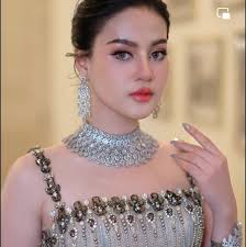 កាបូបចាក់ ស្នាដៃនារីខ្មែរ