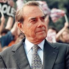 Much has recently been written about super-lawyer Bob Barnett who recently  passed. Believe me, he deserves the accolades. Not only could he negotiate  big book deals, but he was also the A-list