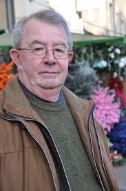 Louhans. Un serpent sous les Arcades