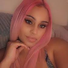 Kenya Mayo's Instagram, Twitter & Facebook