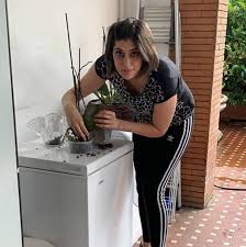 La situazione del giorno è questa ma non si molla! Elisa Isoardi La Foto In Costume Scatena Le Critiche Sei Ingrassata Mettiti A Dieta Giornale Di Sicilia